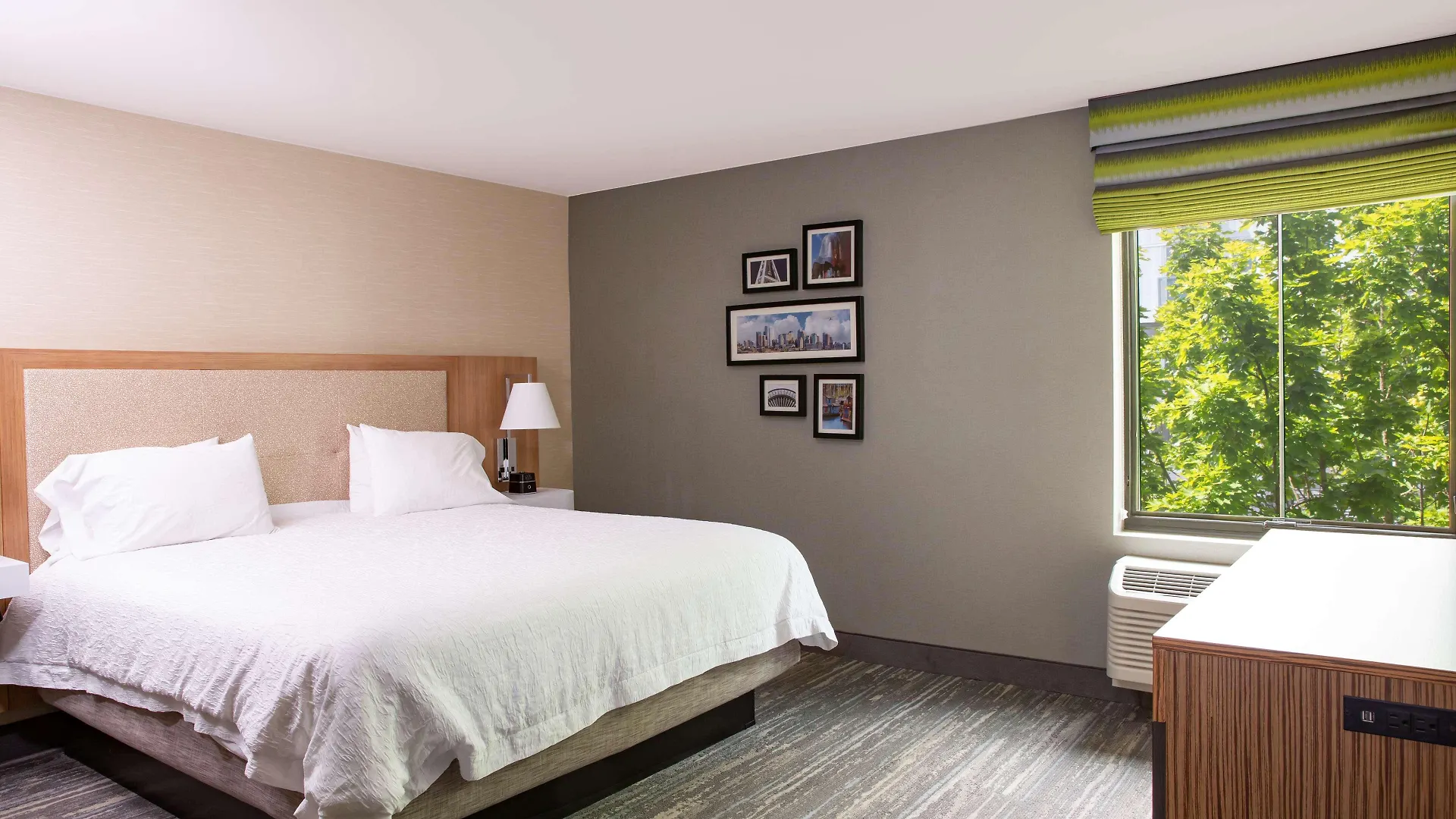 Hampton Inn & Suites Seattle-Downtown Hotel Seattle
