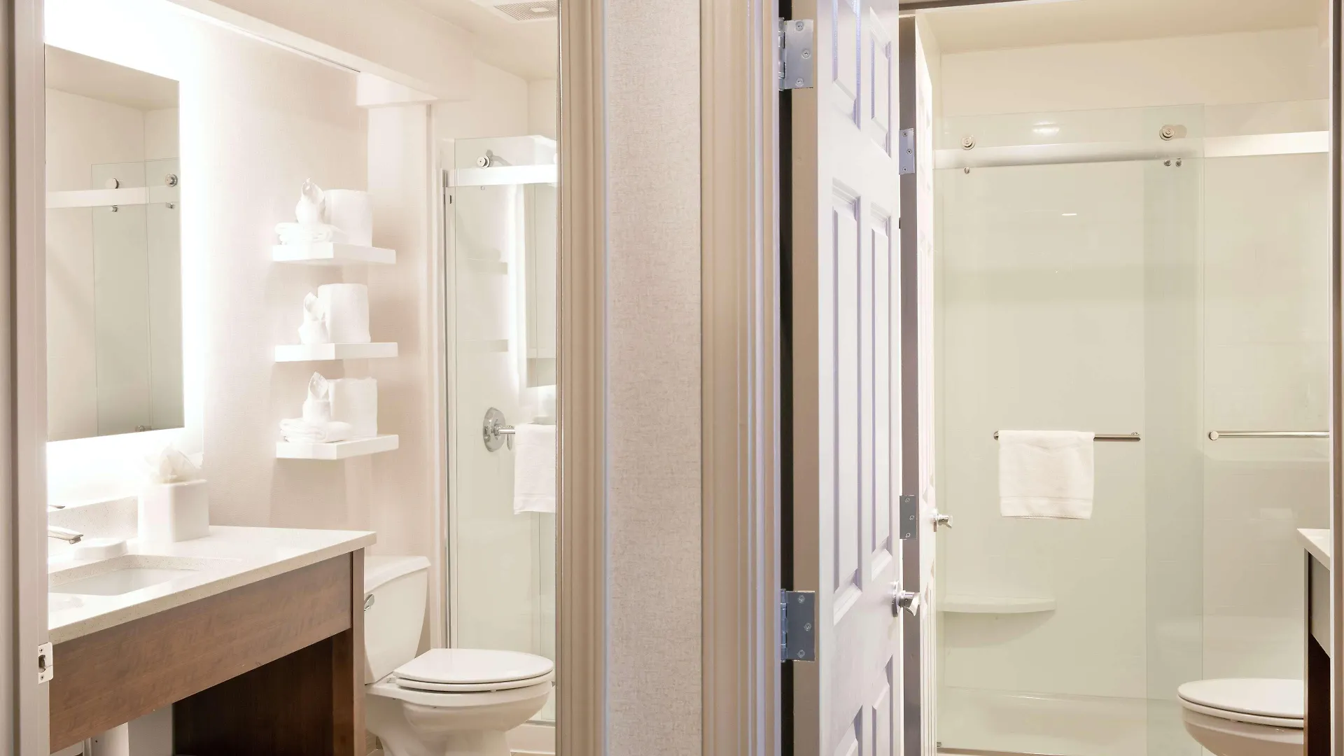 Hampton Inn & Suites Seattle-Downtown 3*, Seattle