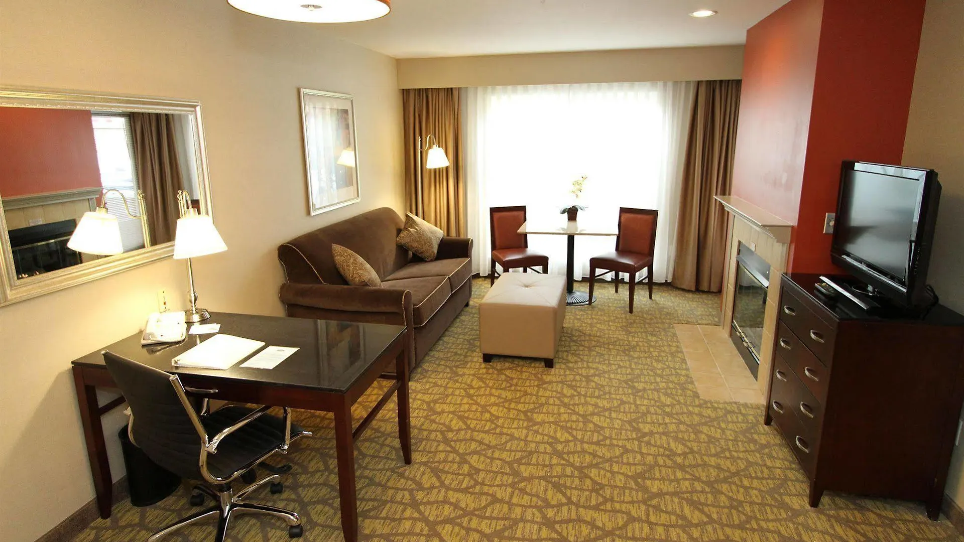 Hampton Inn & Suites Seattle-Downtown Hotel