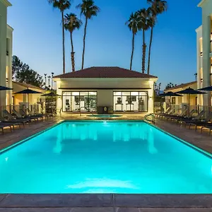 courtyard-palm-springs.palm-springs-ca-hotels.com/